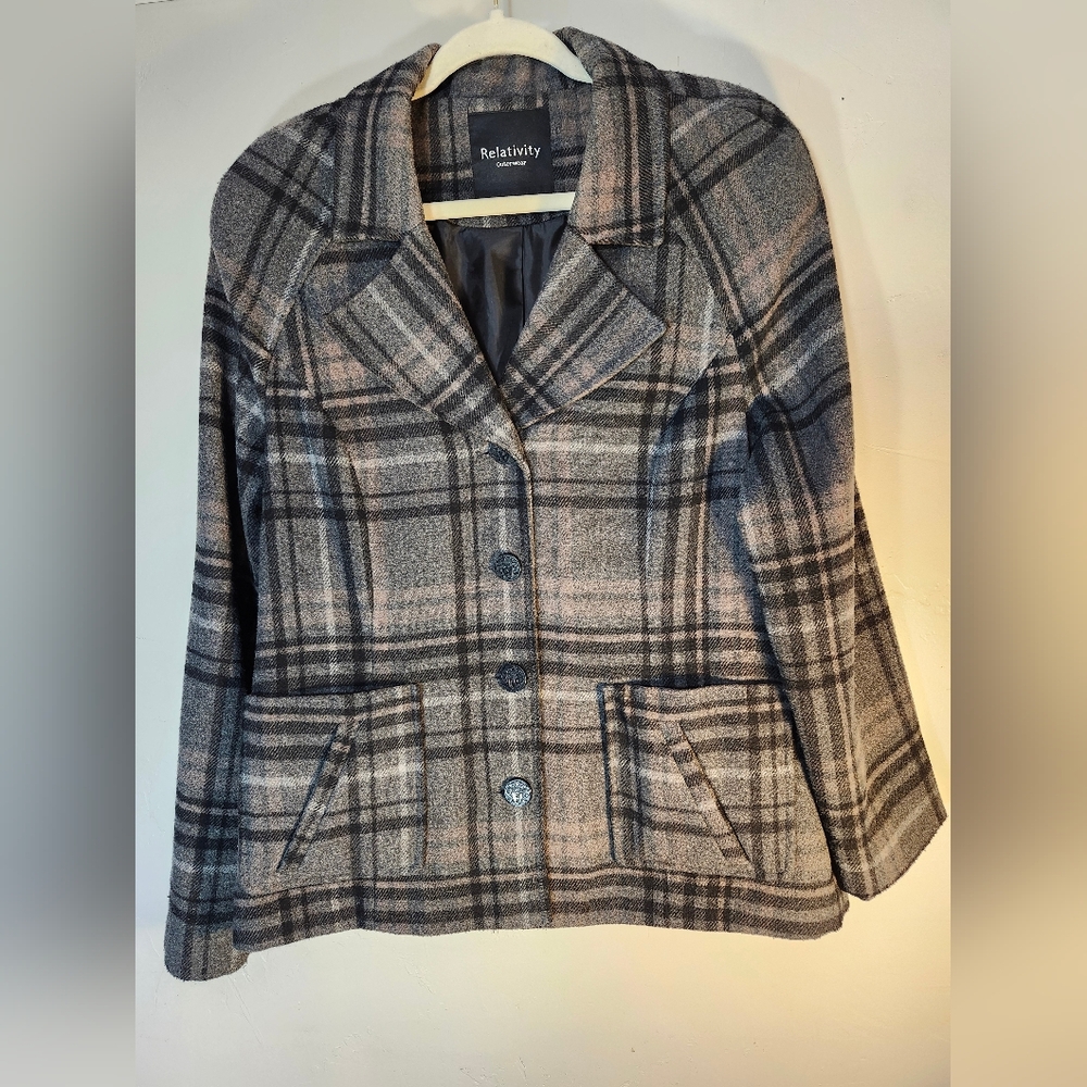 Relativity Women's Plaid Blazer - Gray and Black Wool Blend Sz XL